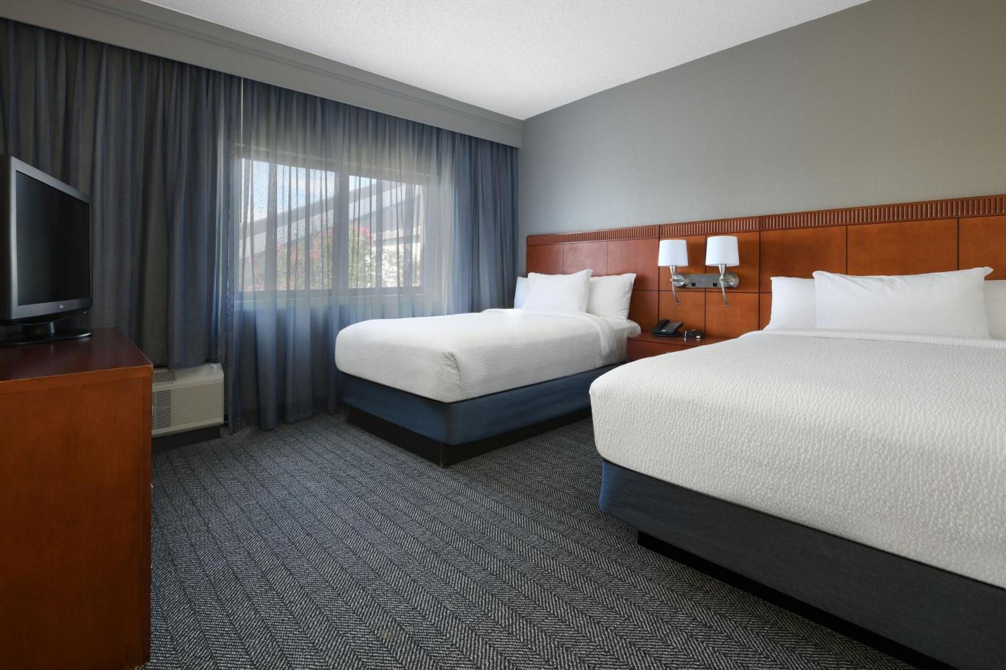 Courtyard Dallas Las Colinas Irving Eksteriør bilde